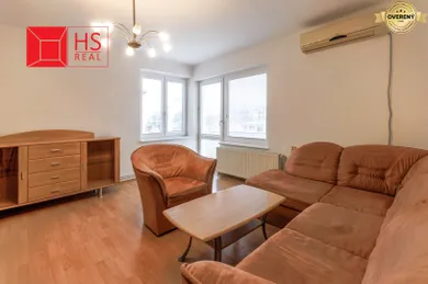 Na prenájom 2-izbový byt, 66 m², Nové Zámky, Cyrilometodská