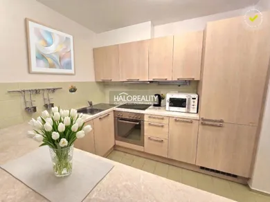 Byty na predaj 2-izbový, Bratislava-Dúbravka · €270 000