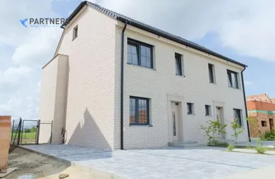 Na predaj 5-izbový dom, 53 m², Bratislava-Vrakuňa, Jazmínová