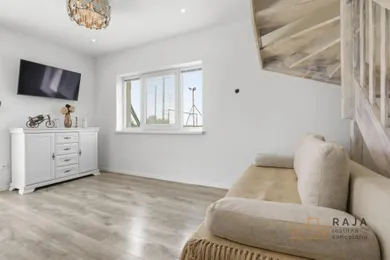 Na predaj 4-izbový dom, 130 m², Svätý Jur