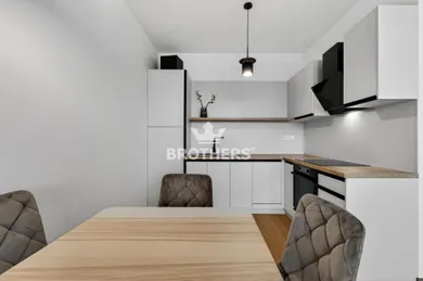 Na prenájom 2-izbový byt, 53 m², Bratislava-Ružinov, Prístavná