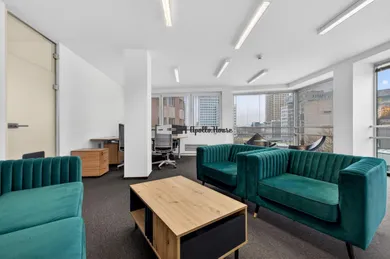Na prenájom komerčné, 23 m², Bratislava-Ružinov, Prievozská