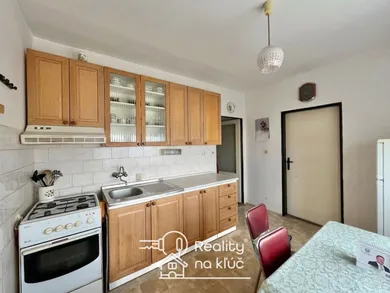 Mieszkania na sprzedaż, 4-pokojowe, Nové Zámky · €119 000