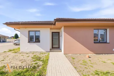 Domy na sprzedaż, 3-pokojowe, Dunajská Streda · €267 000