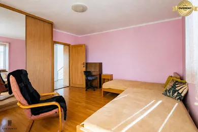 Na predaj 6-izbový dom, 300 m², Humenné, Sídlisko Poľana