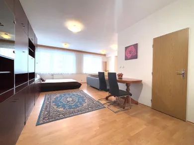 Mieszkania na wynajem, 1-pokojowe, Bratislava-Ružinov · €430