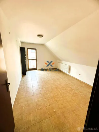 Na predaj objekt, 81 m², Stropkov
