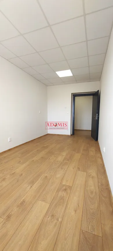 Na prenájom komerčné, 190 m², Košice-Staré Mesto, Rampová