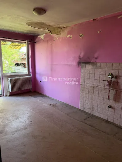 Na predaj 7-izbový dom, 240 m², Okoč