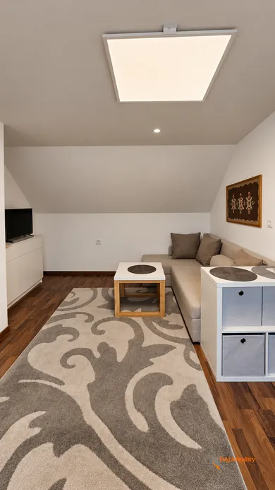 Na prenájom 2-izbový byt, 40 m², Sereď, SNP