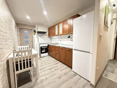 Mieszkania na sprzedaż, 3-pokojowe, Žiar nad Hronom · €123 500