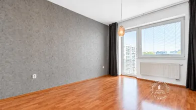 Na prenájom 4-izbový byt, 106 m², Nitra, Botanická