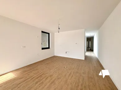 Na predaj 4-izbový byt, 104 m², Nitra, Inovecká