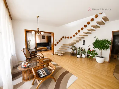 Na predaj 5-izbový dom, 457 m², Stupava, Karpatská