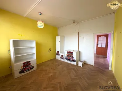 Na predaj 3-izbový byt, 76 m², Detva