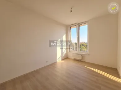 Na predaj 3-izbový byt, 71 m², Bratislava-Ružinov