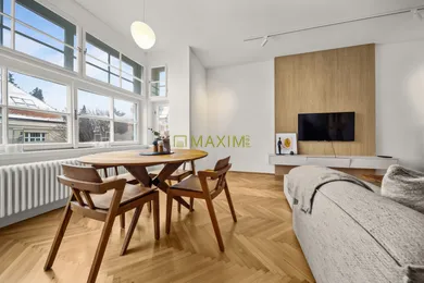 Na predaj 5-izbový byt, 161 m², Bratislava-Staré Mesto, Palisády