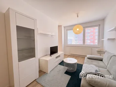 Byty na predaj 2-izbový, Bratislava-Dúbravka · €199 000