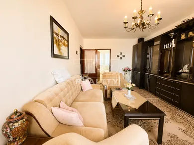 Na predaj 4-izbový byt, 82 m², Piešťany