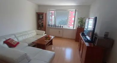 Eladó lakások, 3-szobás, Bratislava-Vrakuňa · €268 000