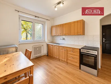 Na prenájom 2-izbový byt, 54 m², Martin, L. Novomeského