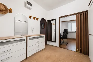 Na predaj 3-izbový byt, 64 m², Bratislava-Devínska Nová Ves
