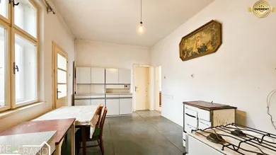 Na predaj dom, 312 m², Trnava, Trstínská cesta