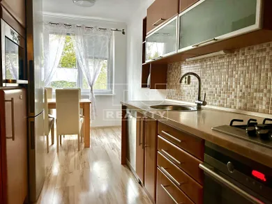 Na predaj 3-izbový byt, 74 m², Piešťany