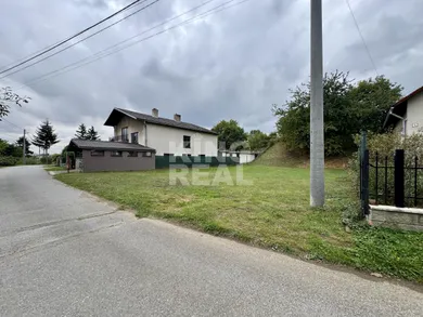 Na predaj pozemok, 600 m², Medzianky, -