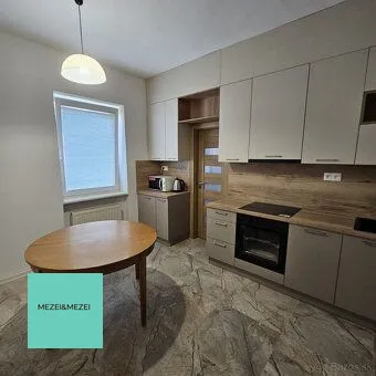 Na prenájom 4-izbový byt, 112 m², Trnava, Šrobárova