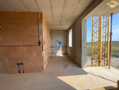 Na predaj 2-izbový byt, 47 m², Galanta, Šaľská