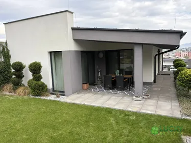 Na prenájom 4-izbový dom, 117 m², Prešov, Štefana Náhalku