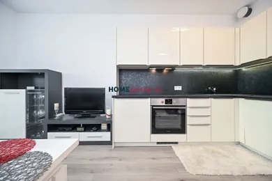 Na predaj 1-izbový byt, 34 m², Bratislava-Ružinov, Bajkalská