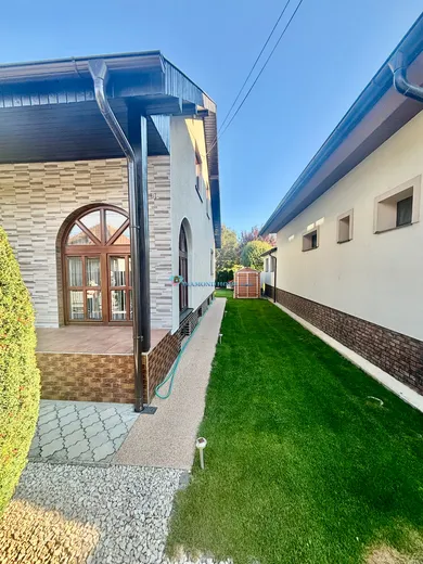 Na predaj dom, 240 m², Veľký Meder