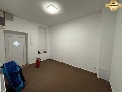Na prenájom komerčné, 81 m², Poprad, Hviezdoslavova