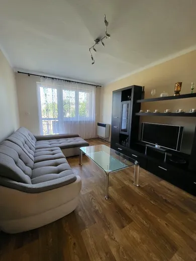 Na predaj 3-izbový byt, 98 m², Kľačany