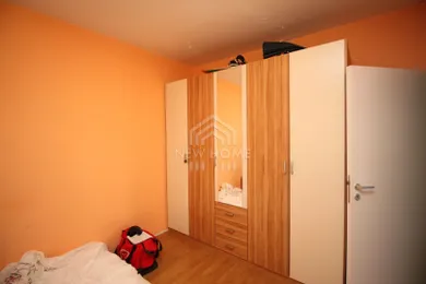Na prenájom 3-izbový byt, 70 m², Bratislava-Ružinov, Palkovičova