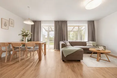 Domy na sprzedaż, 5-pokojowe, Zohor · €292 900