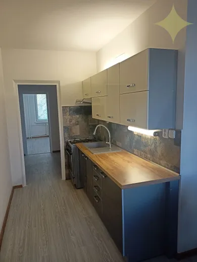 Mieszkania na wynajem, 2-pokojowe, Zvolen · €620