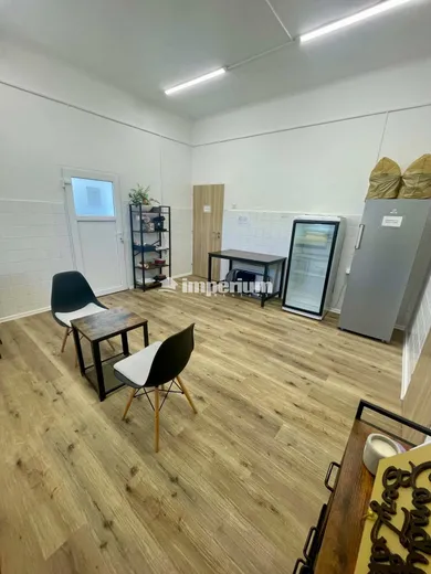 Na prenájom komerčné, 65 m², Vrakúň