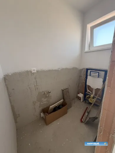 Na predaj 4-izbový dom, 110 m², Most pri Bratislave