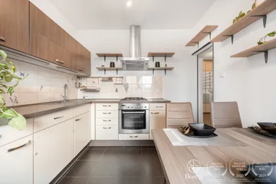 Квартири на продаж, 3-кімнатні, Bratislava-Petržalka · €255 000