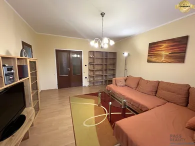Na predaj 3-izbový byt, 70 m², Bratislava-Karlova Ves, Pribišova