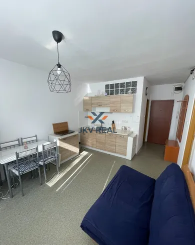 Na prenájom 1-izbový byt, 36 m², Nitra, Nábrežie mládeže