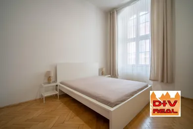 Na predaj 5-izbový byt, 195 m², Bratislava-Staré Mesto, Kozia