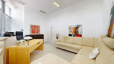 Na predaj komerčné, 82 m², Bratislava-Karlova Ves