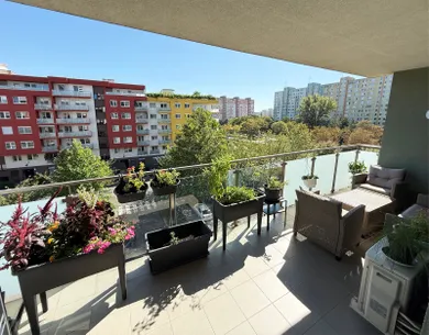 Na prenájom 2-izbový byt, 74 m², Bratislava-Petržalka, Bosákova