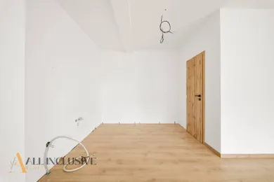 Na predaj 4-izbový dom, 90 m², Dunajský Klátov