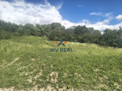 Na predaj pozemok, 598 m², Porúbka