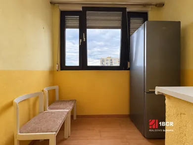Na predaj 1-izbový byt, 38 m², Pezinok, L. Novomeského